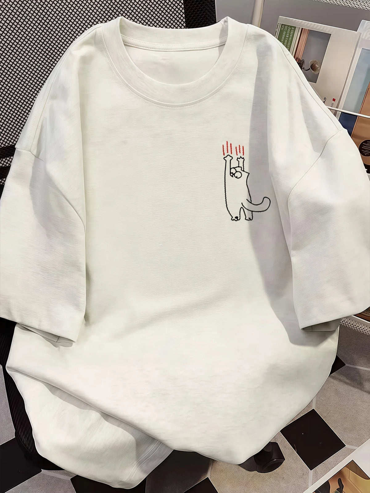 Men's Summer Casual Loose-Fit Short Sleeve Cotton T-Shirt - Trendy Crew Neck, Animal Graphic Design, Breathable and Comfortable Casual Wear, Everyday Tee |   Trendy casual wear |   Soft texture