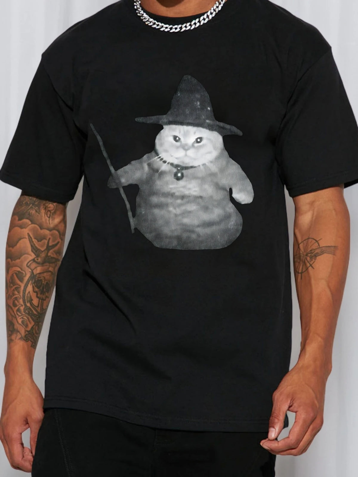 Cotton T-shirt, breathable cotton men's t-shirt with witch cat print, casual crew neck, short sleeves, lightweight knit fabric, slightly stretchy, suitable for hiking and outdoor activities, spring/summer/fall - H fit, for Ha